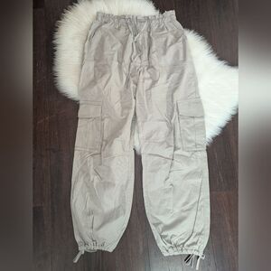 Abercrombie & Fitch Taupe Light Gray High Rise Baggy Cargo Wide Leg Pants M